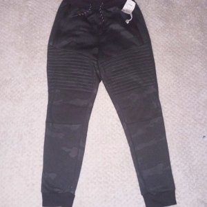 Boys Size 14/16 Jogger Pants